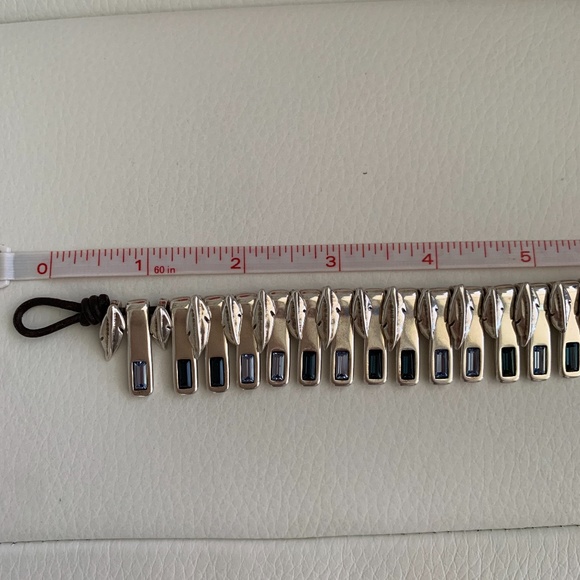 NWT! UNO de 50 Bracelet "Nightbird" PUL1892; 7". - Picture 11 of 14